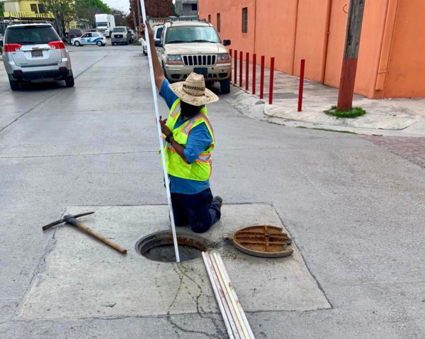 Manos criminales afectan colectores y alcantarillas: JAD