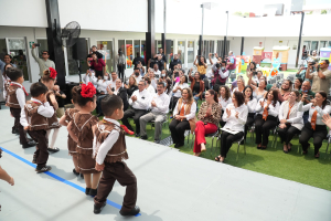 Entrega rector D&aacute;maso Anaya moderna guarder&iacute;a CENDI UAT-IMSS