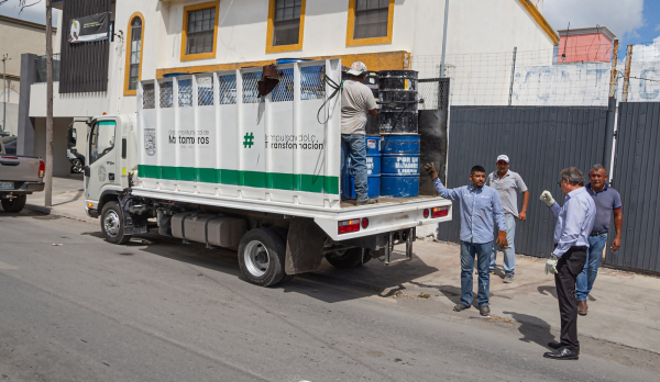 Entrega Gobierno de Matamoros contenedores para residuos dom&eacute;sticos; exhorta a evitar colocar basura en camellones