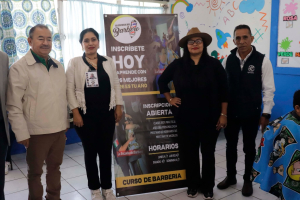 Se llevan beneficios sociales y fomentan la lectura en la Primaria Ni&ntilde;os H&eacute;roes