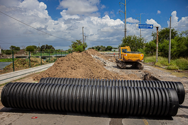 Avanzan obras en Avenida de las Am&eacute;ricas; instalar&aacute;n trabes para puente vehicular