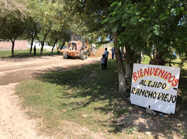 M&aacute;s de 30 ejidos han sido beneficiados por el Gobierno de Matamoros con revestimiento de caminos rurales