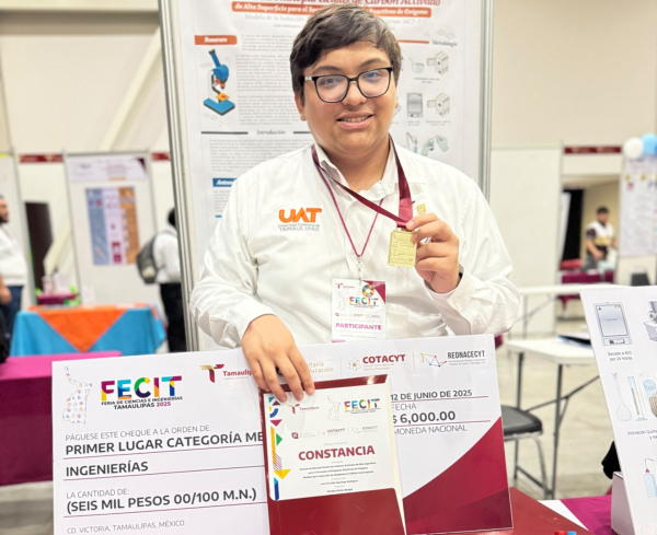 Estudiante de la UAT investiga cura contra el c&aacute;ncer