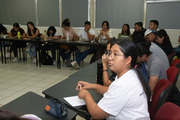 Promueve UAT estilos de vida saludable entre estudiantes universitarios