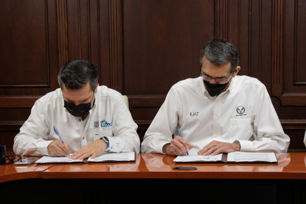 Firma UAT convenio con el COTACYT