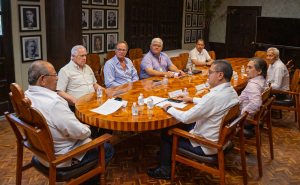 Autoridades de los tres niveles de Gobierno coordinan esfuerzos ante posible desarrollo de hurac&aacute;n Alberto