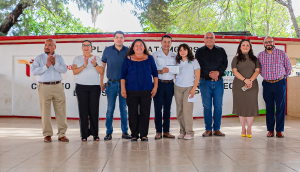 Entrega Gobierno de Matamoros est&iacute;mulos  econ&oacute;micos a estudiantes del CONALEP