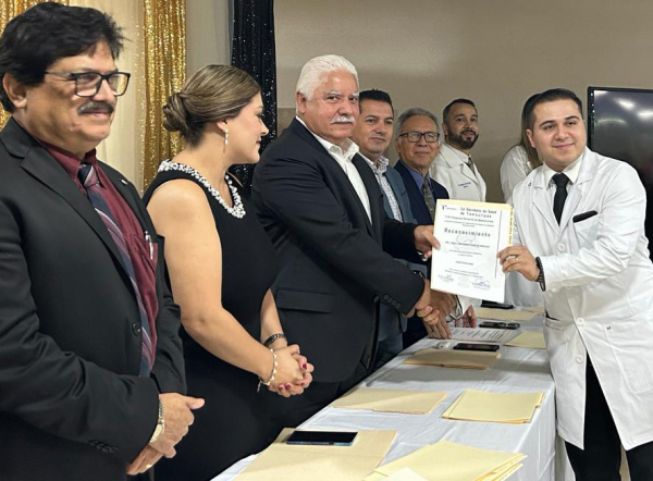 Avala UAT la formaci&oacute;n de m&eacute;dicos especialistas residentes
