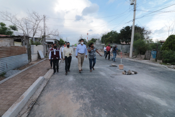 Presidente Municipal le cumple al pueblo de Matamoros; contin&uacute;a la pavimentaci&oacute;n en las colonias
