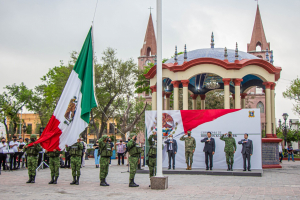 Participan servidores p&uacute;blicos en ceremonia de honores organizada por la Secretar&iacute;a de Salud Municipal