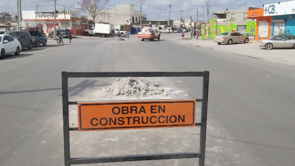 Agradecen vecinos al municipio pavimentaci&oacute;n de 1.er tramo de avenida Diego Rivera