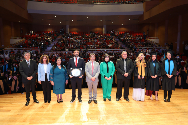 Preside rector graduaci&oacute;n de 246 egresados de la UAT en Tampico