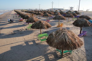 Trabaja Gobierno de Matamoros para ofrecer playa limpia a visitantes