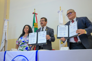 Preside rector D&aacute;maso Anaya firma de convenio UAT y TRIELTAM