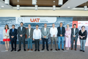 Fortalece la UAT y Banco Santander apoyo a la educaci&oacute;n superior