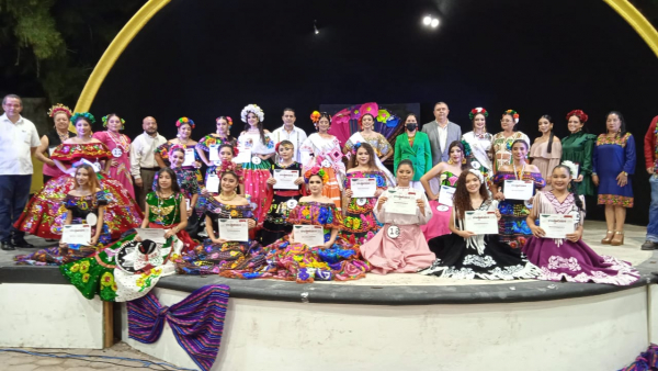 Eligen a se&ntilde;orita independencia  en el marco de fiestas patrias