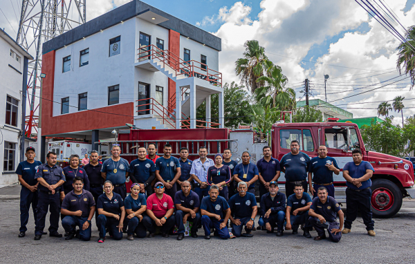 Reconocen entrega y servicio de los elementos del cuerpo de Bomberos de Matamoros