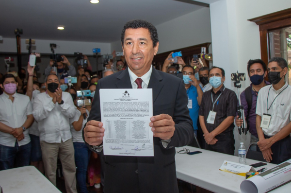 Mario L&oacute;pez &ldquo;La Borrega&rdquo; hace historia  en Matamoros; Obtiene 108,160 votos