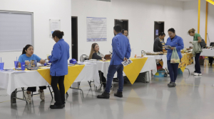 Trabajadores aprovecharon brigada asistencial del SJOIIM en maquiladora