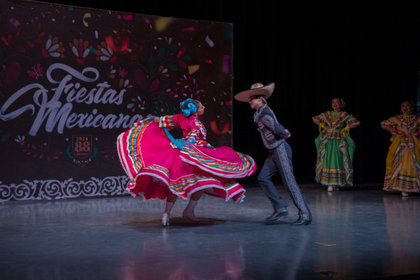 Presentan m&uacute;sica y folclor mexicanos a alumnos de diferentes planteles educativos