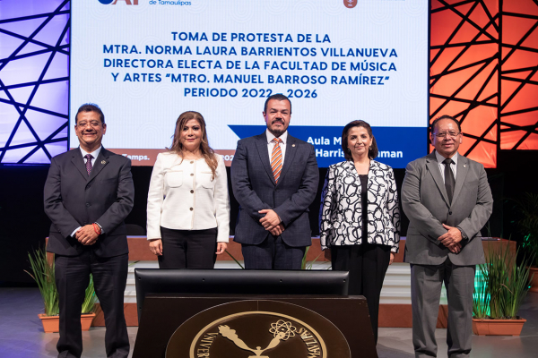 Rector de la UAT toma  protesta a la Directora  de la Facultad de M&uacute;sica