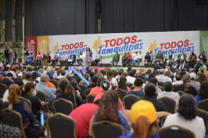 En el Sur, creemos en el liderazgo de C&eacute;sar Ver&aacute;stegui Ostos: Elda de los Reyes