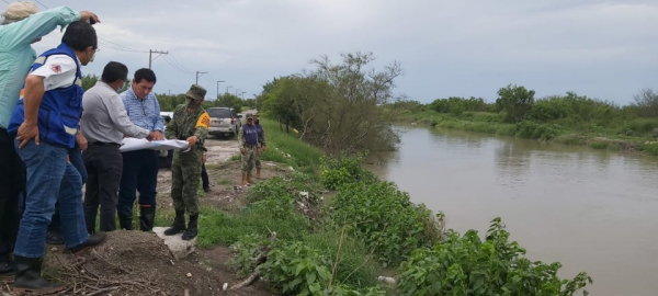 Avanza desag&uuml;e de colonias anegadas, tras desazolve de drenes: Alcalde Mario L&oacute;pez