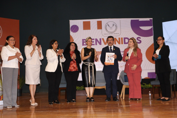 Consolida la UAT participaci&oacute;n de sus investigadoras en la ciencia