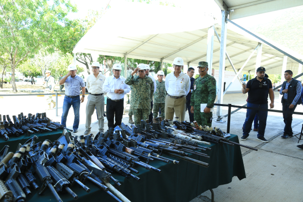 Las armas deben servir para proteger a la poblaci&oacute;n: Am&eacute;rico Villarreal